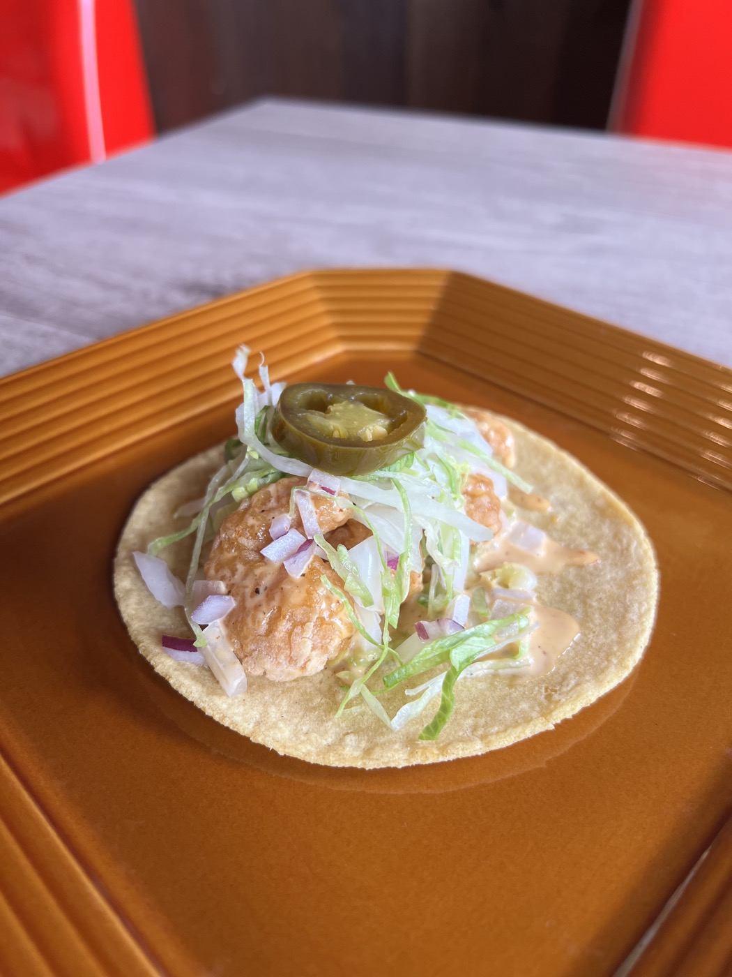 TACOSYALOWのエビフリッタータコス